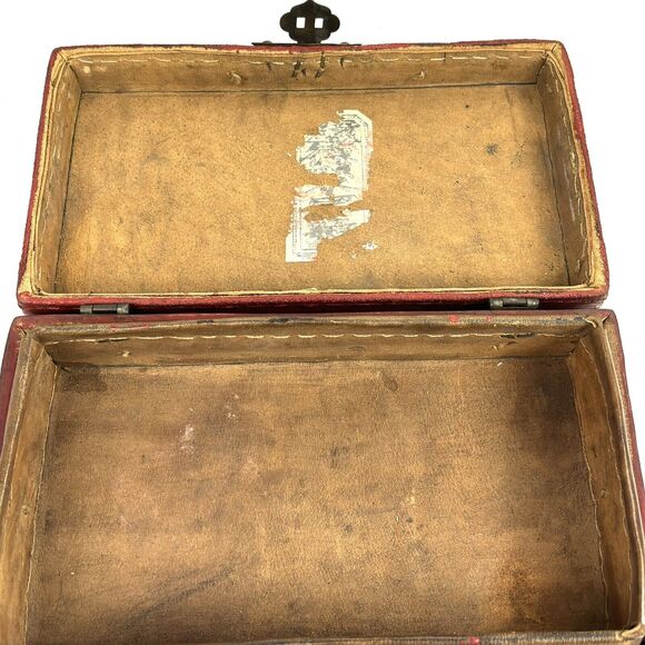 Antique 19th Century Handmade Leather Red Chinese Box Lacquered gold gilt symbol - Picture 10 of 16